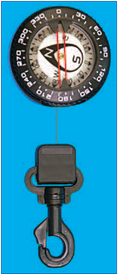 Trident Retractor Compass with Clip